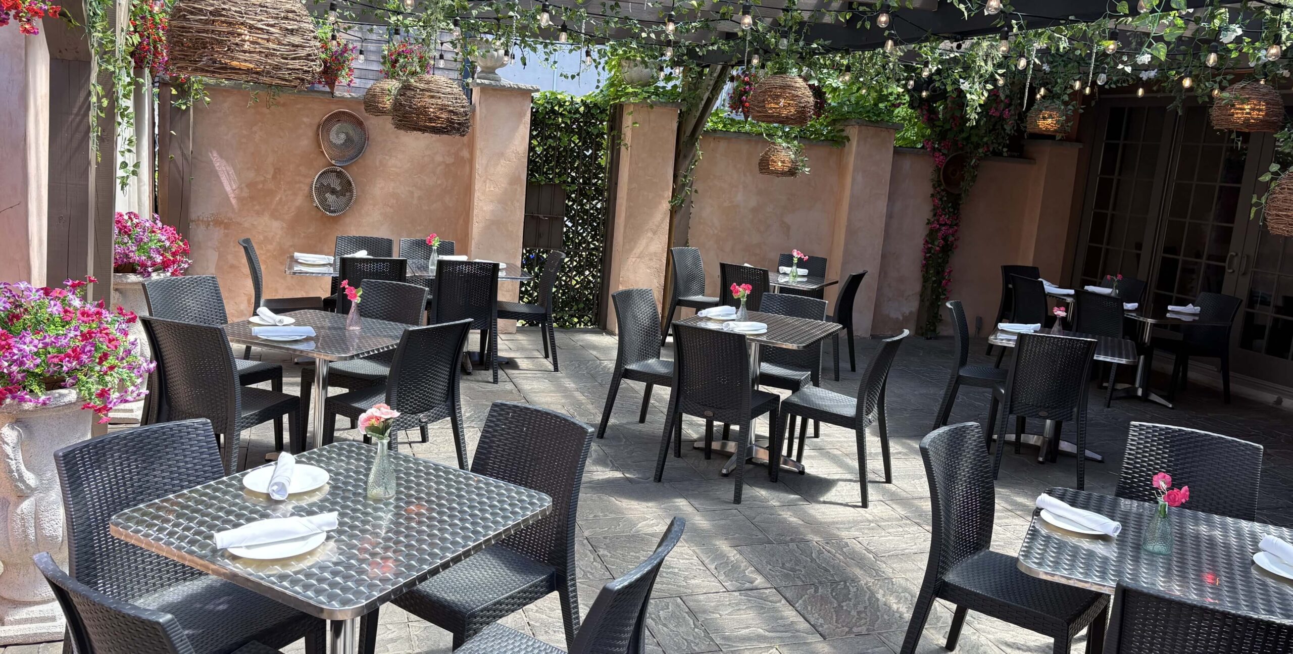 rooms-patio